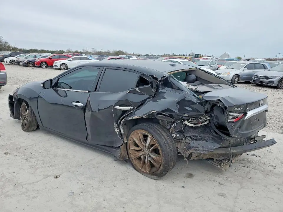 2022 NISSAN MAXIMA SV  