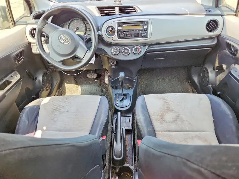2012 TOYOTA YARIS 5-DOOR L  