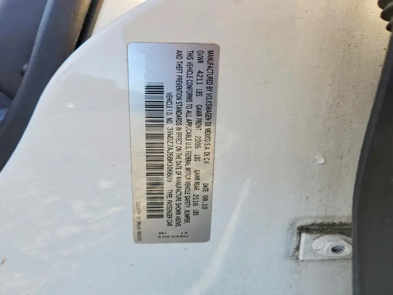 2011 VOLKSWAGEN JETTA SE  