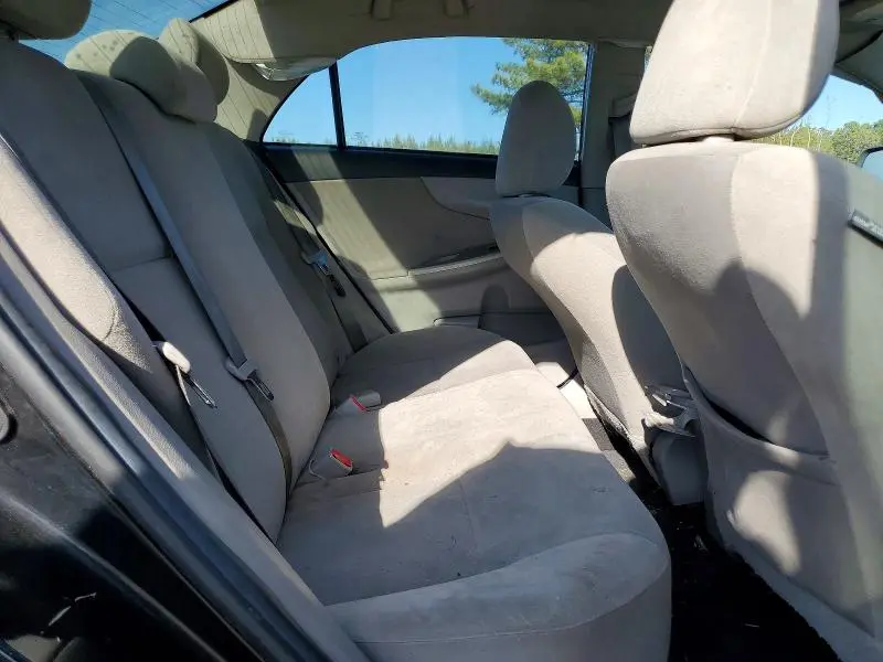 2013 TOYOTA COROLLA BASE  