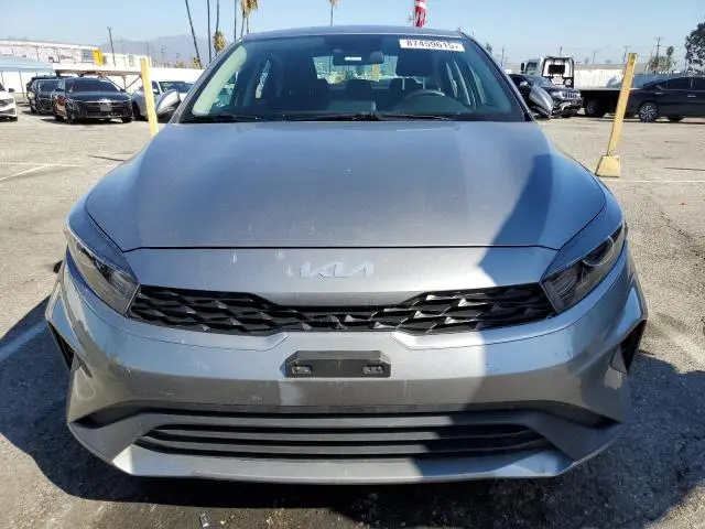 2023 KIA FORTE LX  