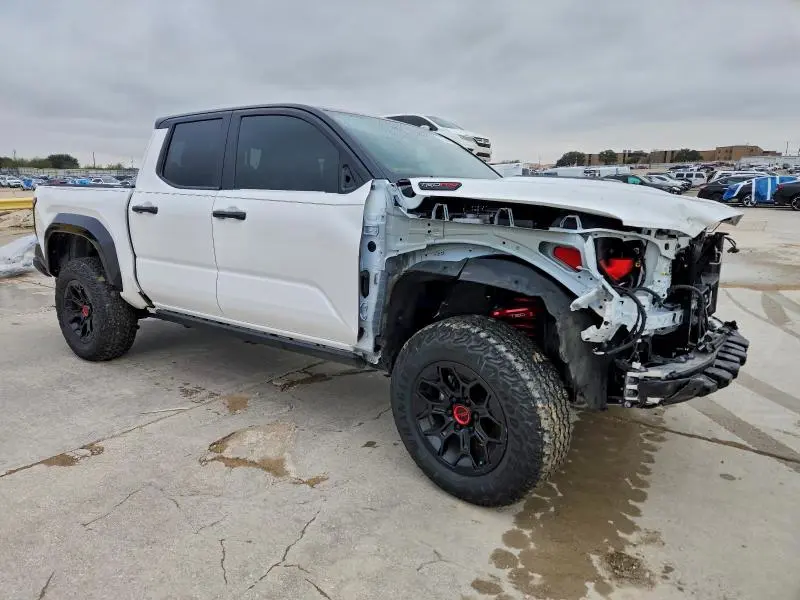 2024 TOYOTA TACOMA DOUBLE CAB  