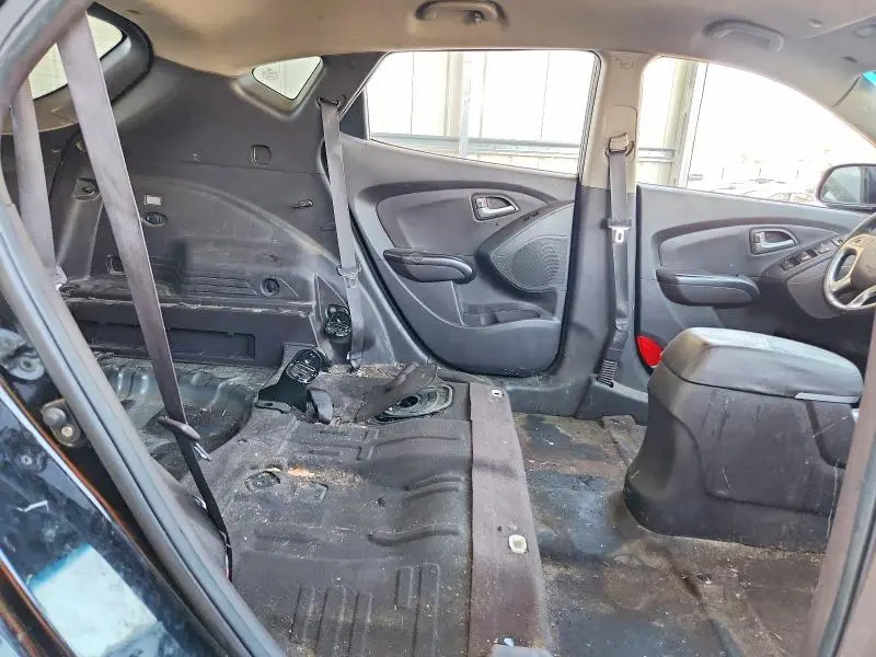 2012 HYUNDAI TUCSON GLS  