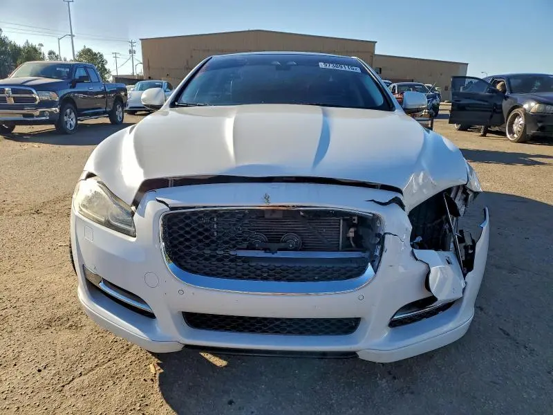 2019 JAGUAR XJ R - SPORT  