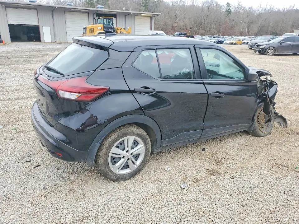 2024 NISSAN KICKS S  