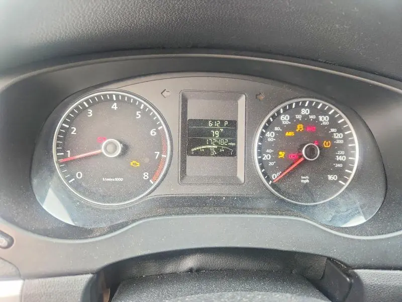 2013 VOLKSWAGEN JETTA SE  