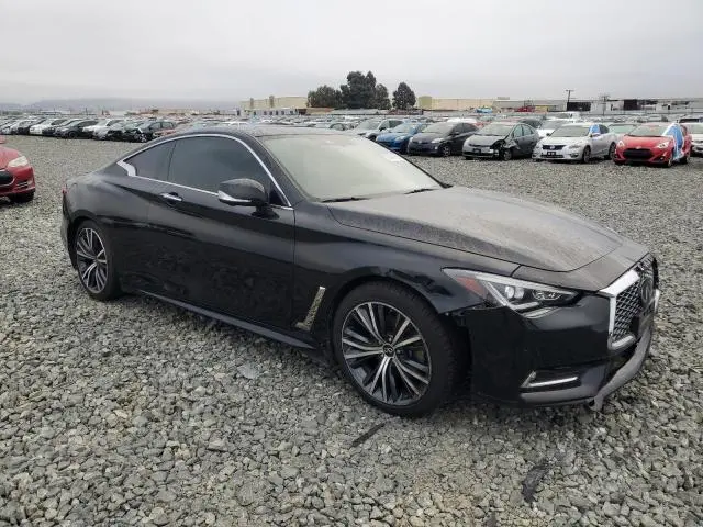 2021 INFINITI Q60 LUXE  