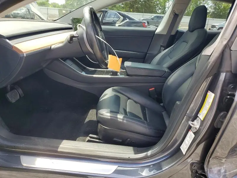 2018 TESLA MODEL 3   