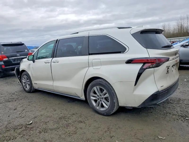 2021 TOYOTA SIENNA LIMITED  