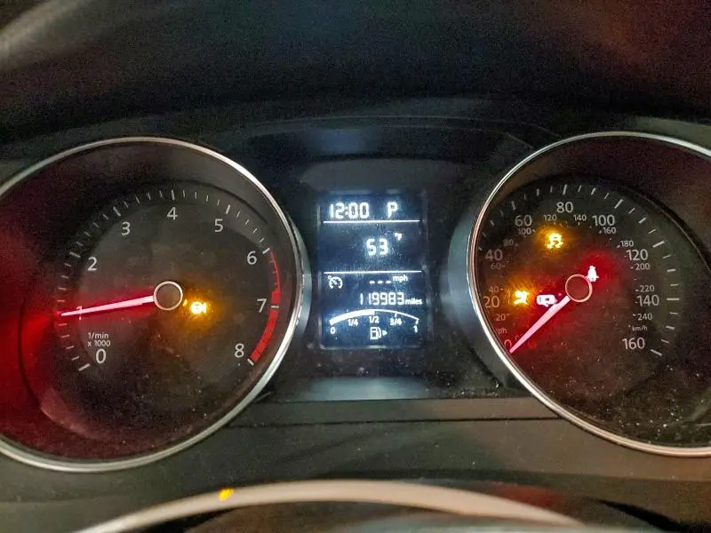 2015 VOLKSWAGEN JETTA SE  