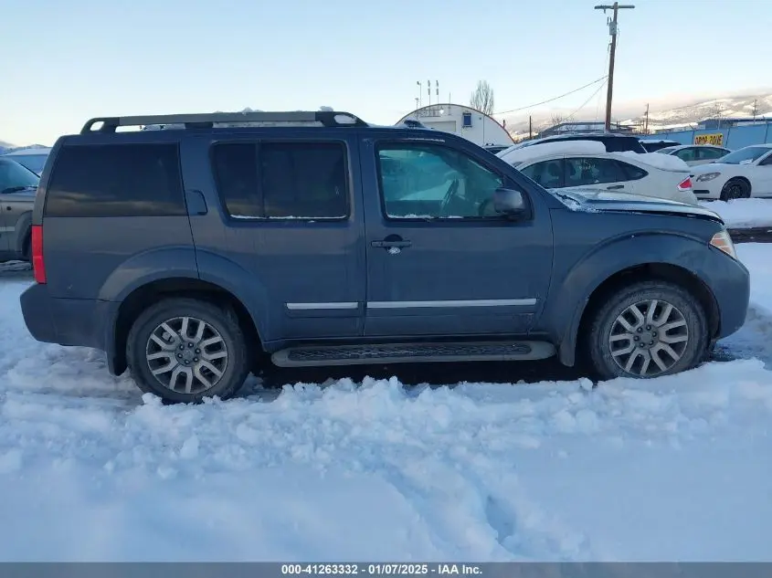 2011 NISSAN PATHFINDER LE