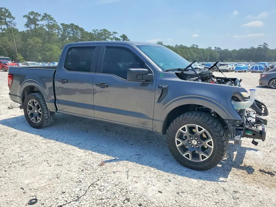 2025 FORD F150 STX  