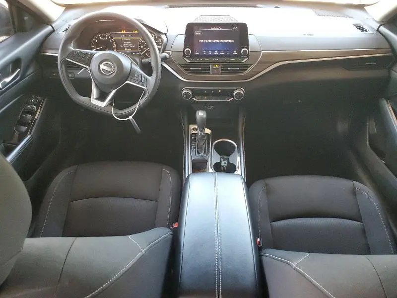 2023 NISSAN ALTIMA SV  