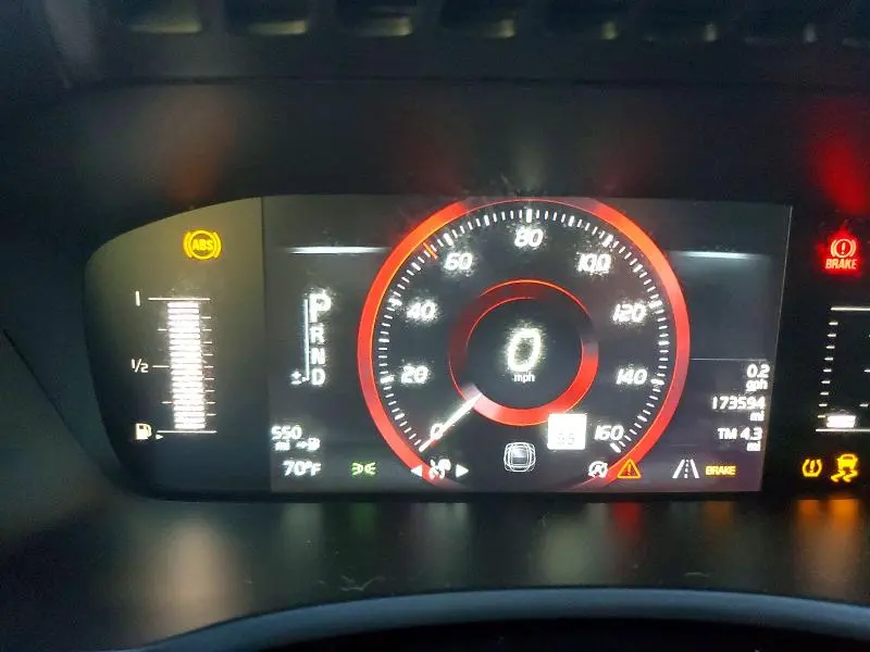 2017 VOLVO XC90 T5  