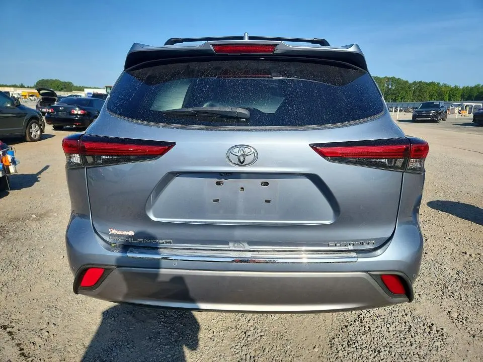 2021 TOYOTA HIGHLANDER PLATINUM  