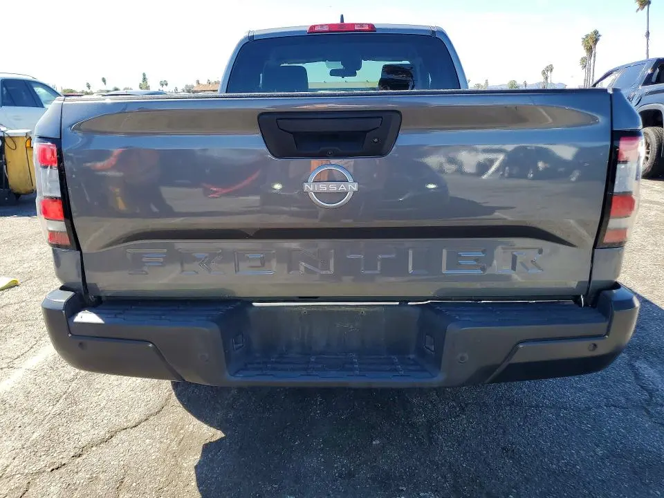 2023 NISSAN FRONTIER S  