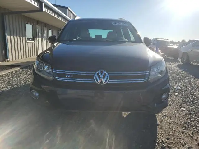 2016 VOLKSWAGEN TIGUAN S  