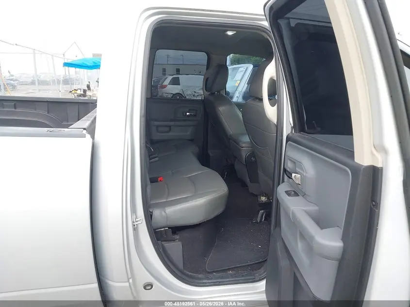 2016 RAM 1500 SLT