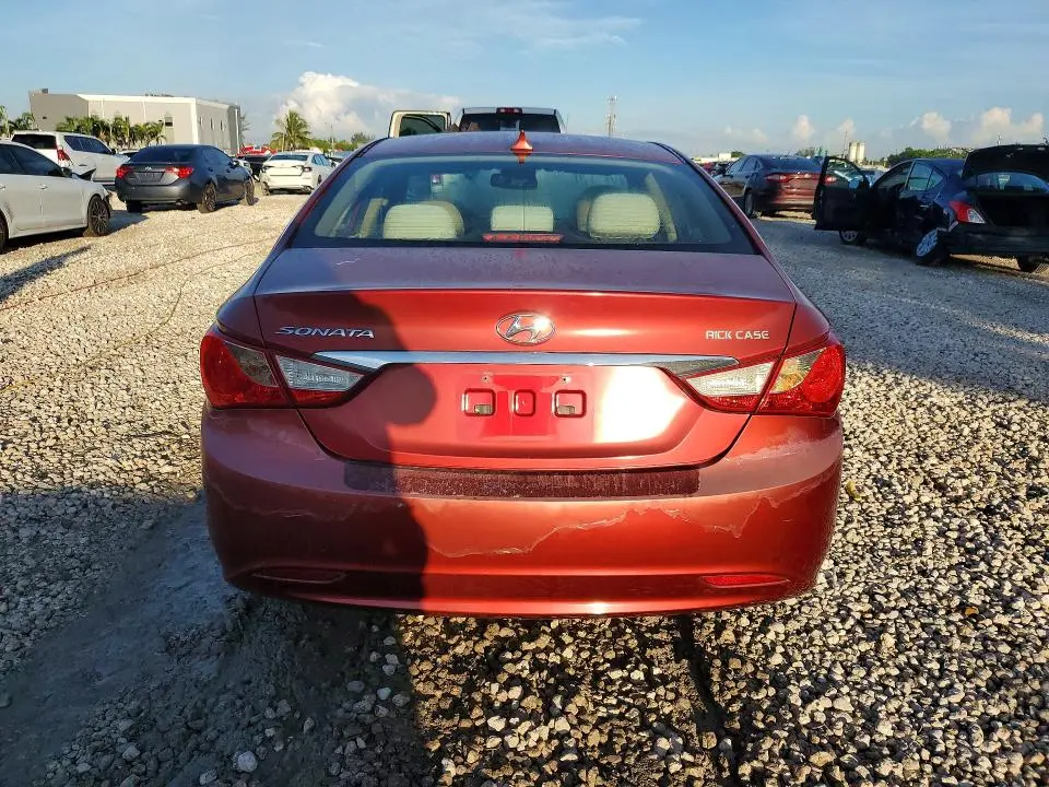 2013 HYUNDAI SONATA GLS  