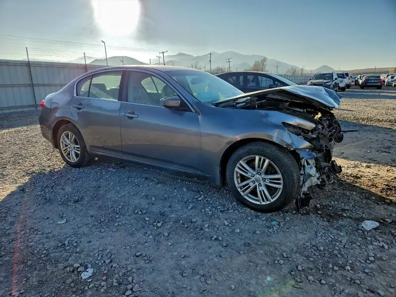 2011 INFINITI G37   