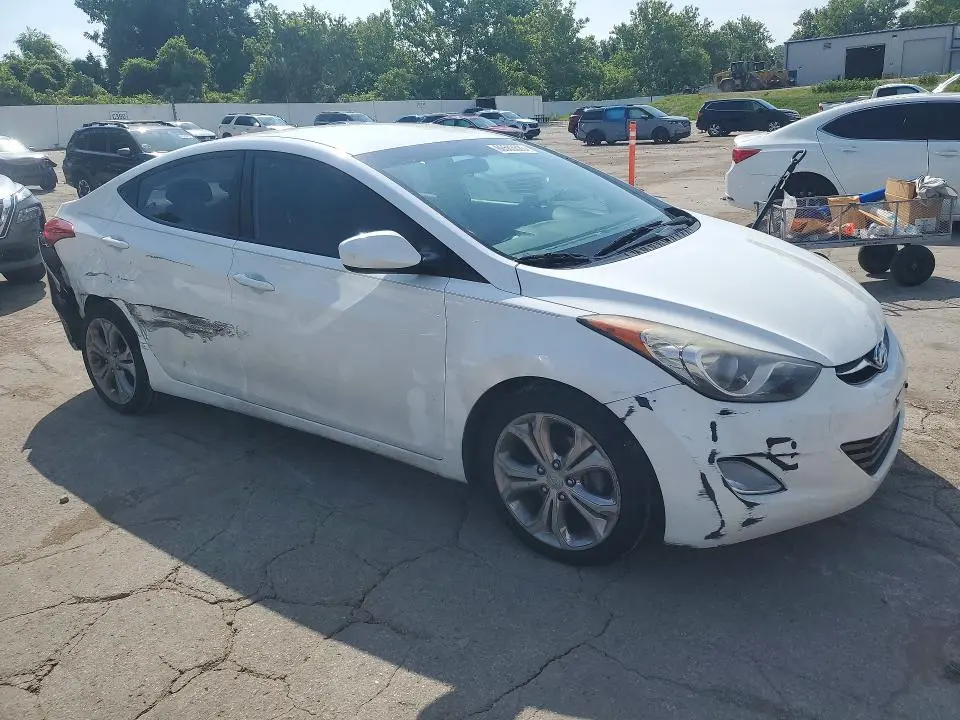 2013 HYUNDAI ELANTRA GLS  