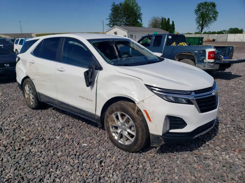 2022 CHEVROLET EQUINOX LT  