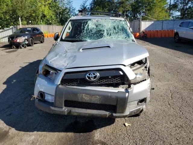 2010 TOYOTA 4RUNNER SR5  