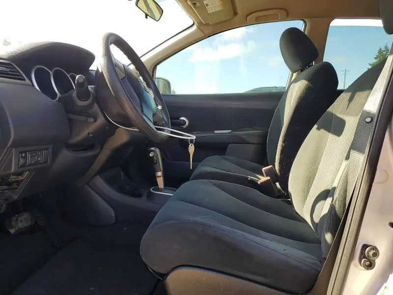 2010 NISSAN VERSA 1.8 S  