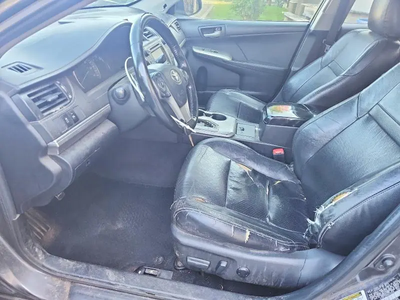 2012 TOYOTA CAMRY SE  