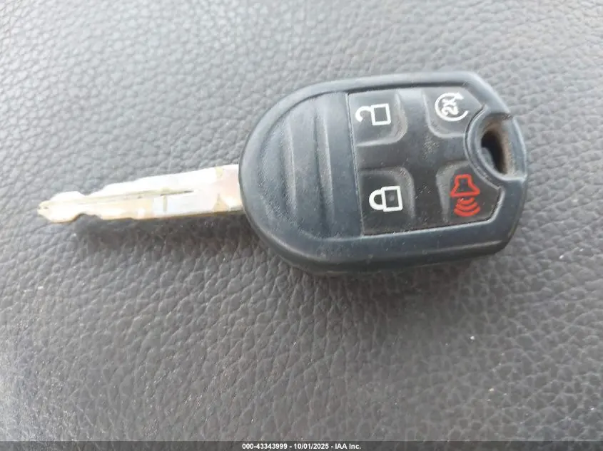 2012 FORD F-250 LARIAT