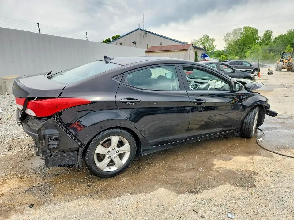 2012 HYUNDAI ELANTRA GLS  