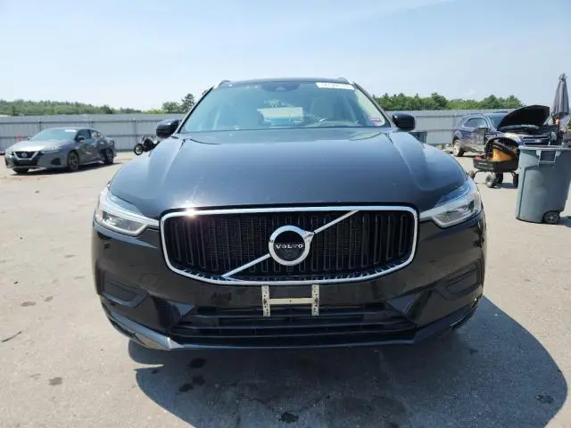 2021 VOLVO XC60 T5 MOMENTUM  