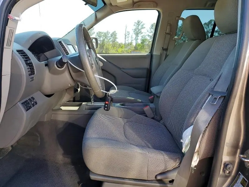2019 NISSAN FRONTIER SV  