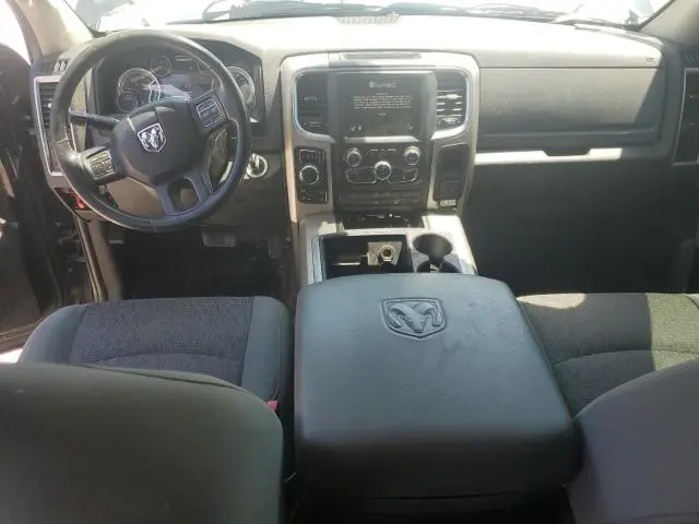 2015 RAM 1500 SLT  