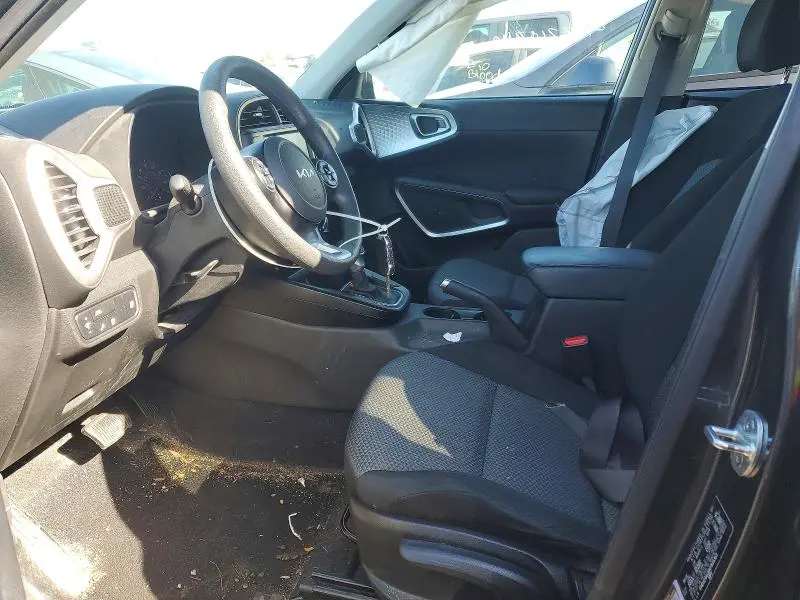 2022 KIA SOUL LX  