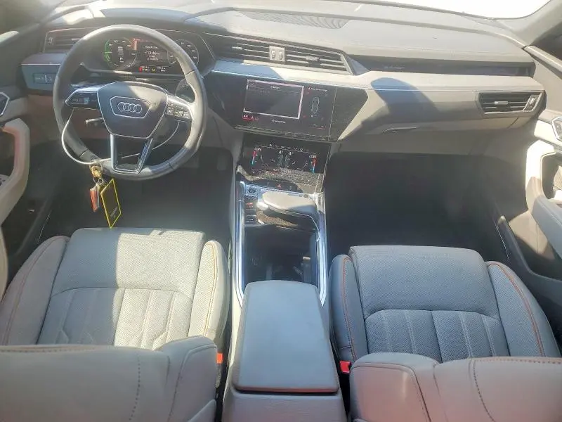2024 AUDI Q8 E-TRON PRESTIGE  