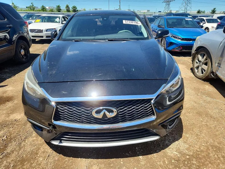 2017 INFINITI QX30 BASE  