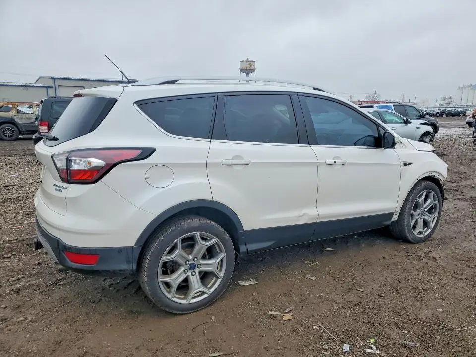 2017 FORD ESCAPE TITANIUM  