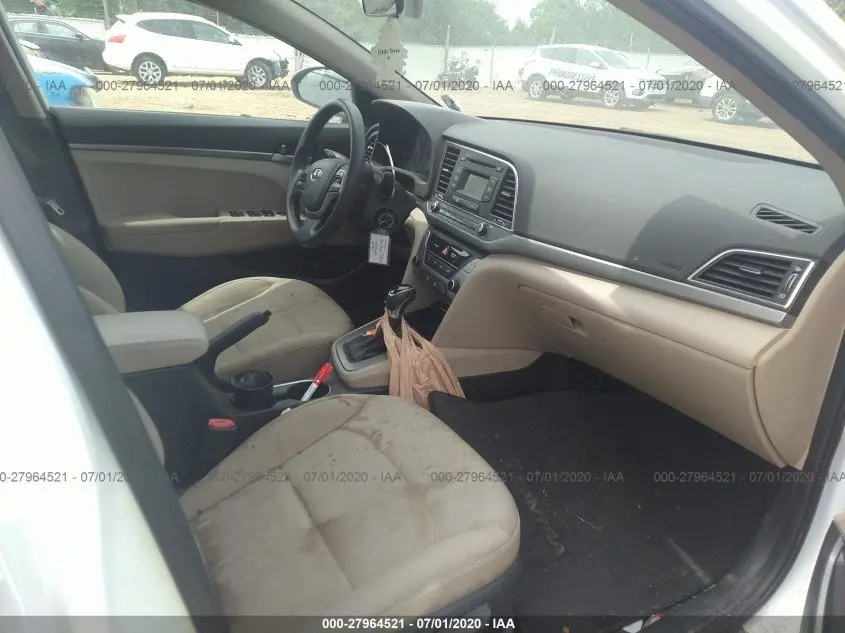 2018 HYUNDAI ELANTRA SE