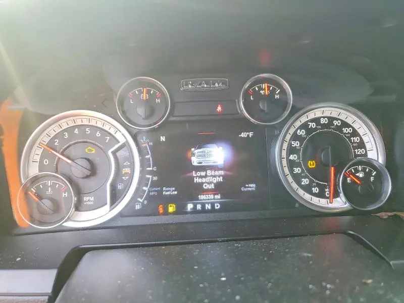 2015 RAM 1500 SPORT  