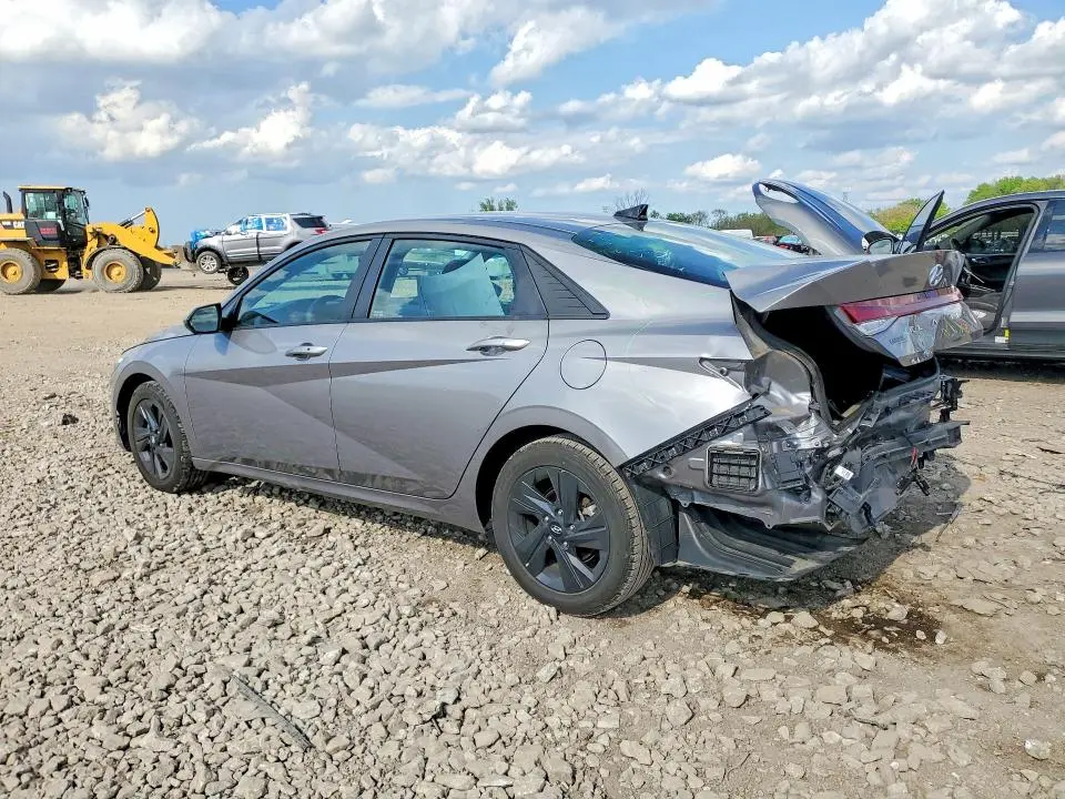 2021 HYUNDAI ELANTRA SEL  