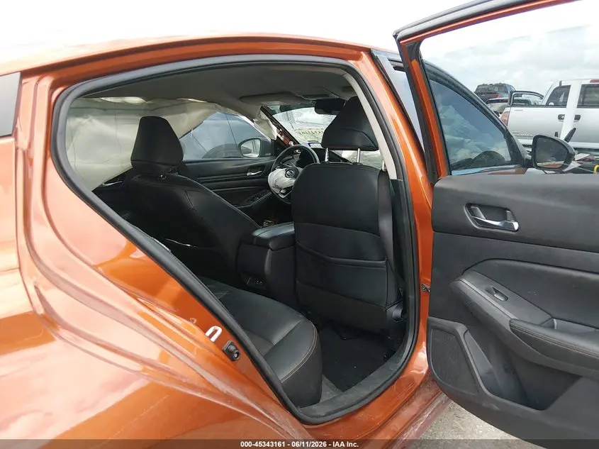 2020 NISSAN ALTIMA SR FWD
