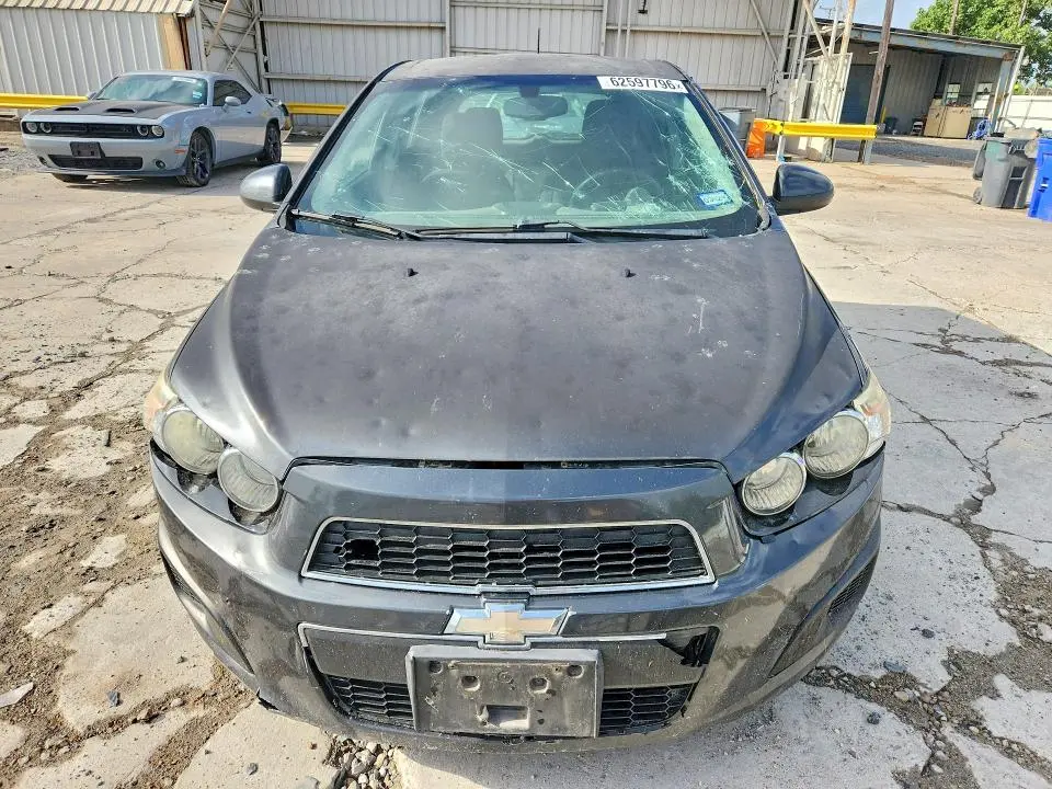 2016 CHEVROLET SONIC LT  