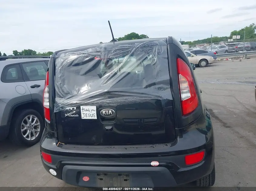 2013 KIA SOUL +