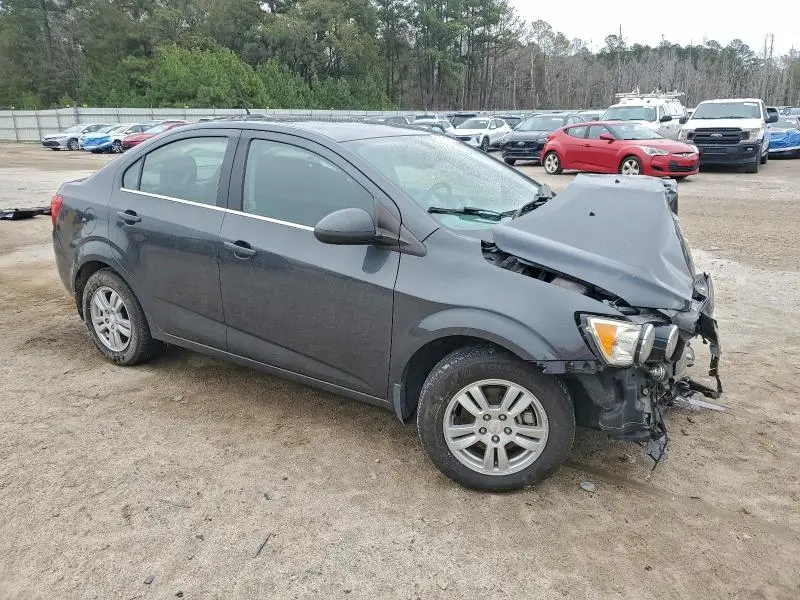2016 CHEVROLET SONIC LT  
