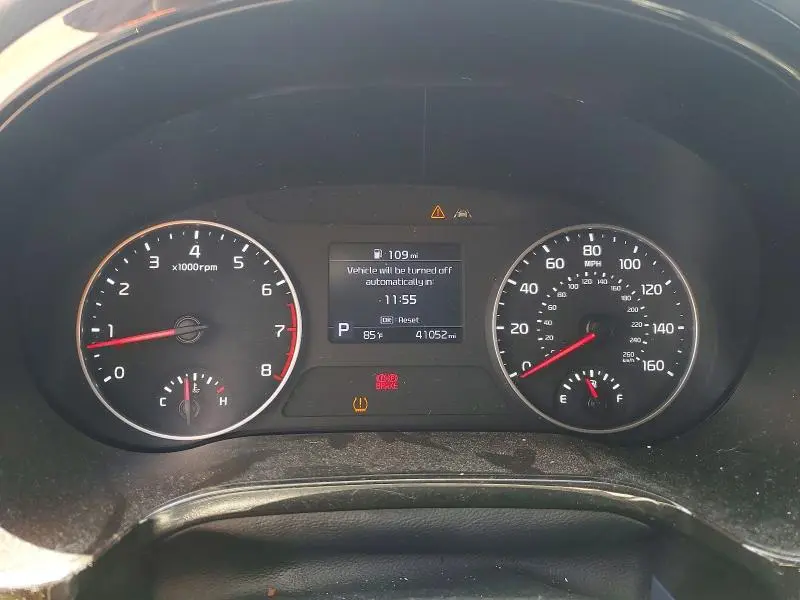 2023 KIA SELTOS S  