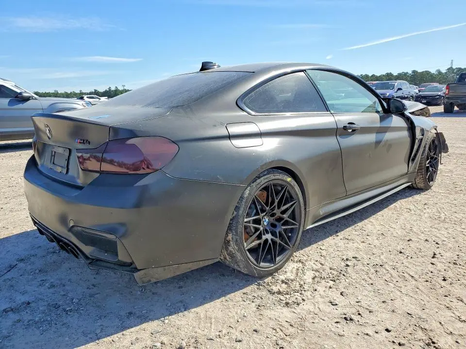 2017 BMW M4   