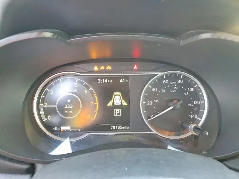 2020 NISSAN VERSA SR  