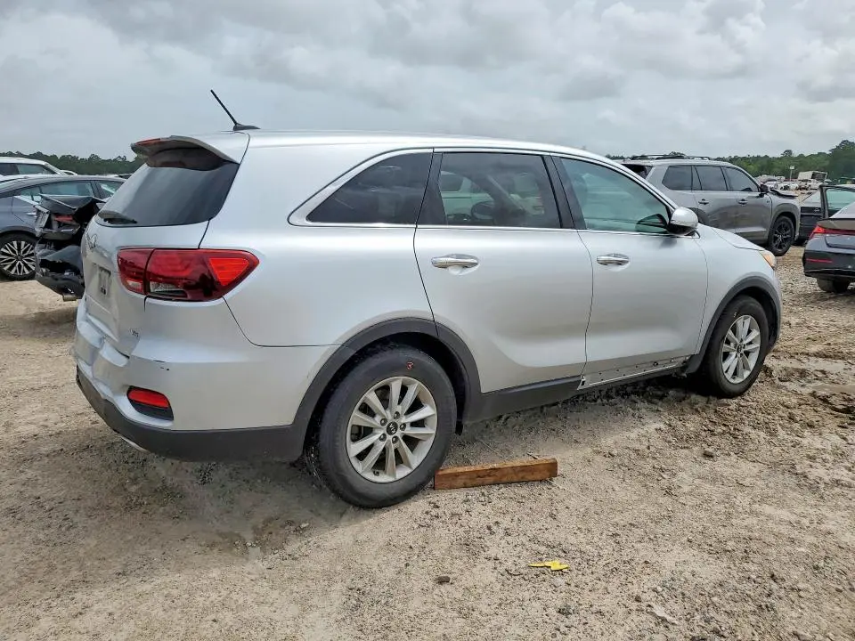2019 KIA SORENTO LX V6  