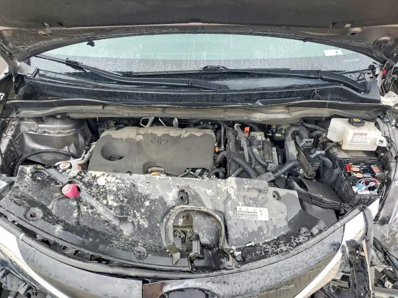 2022 TOYOTA SIENNA   
